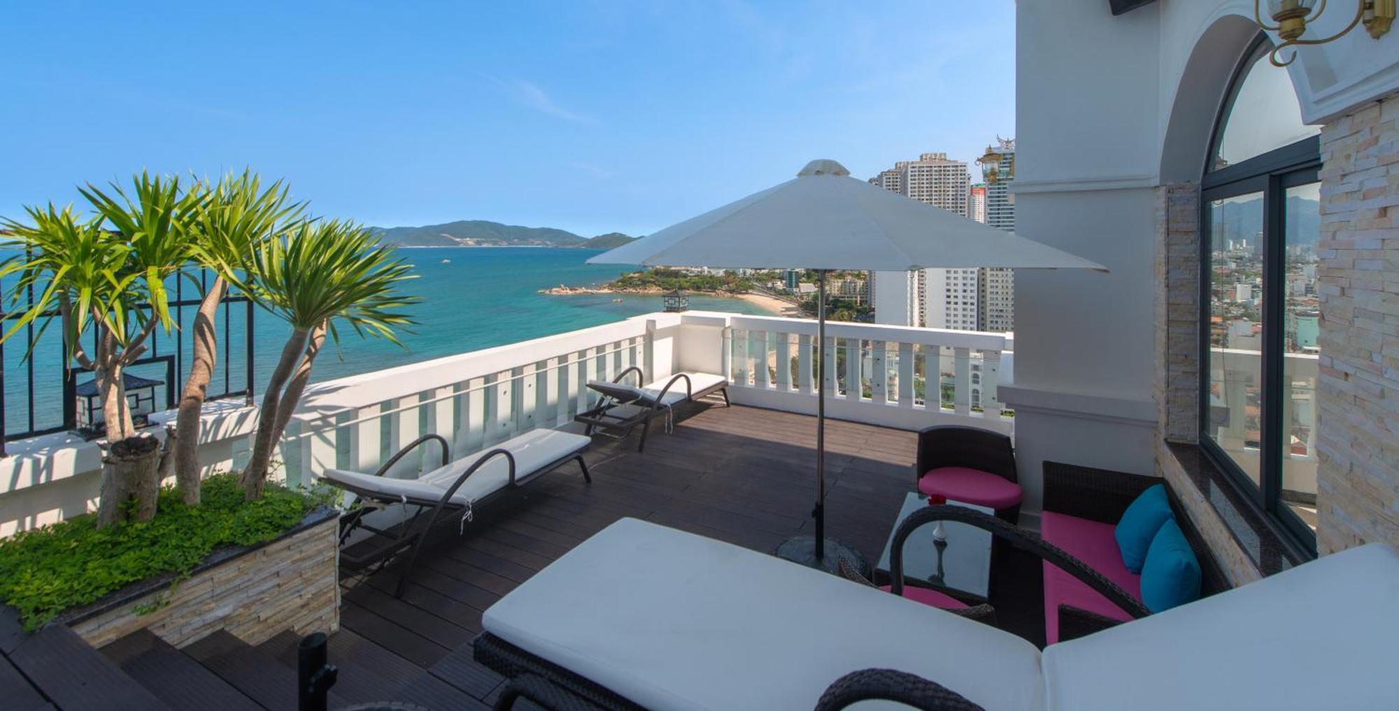 Daphovina Hotel Nha Trang Eksteriør billede