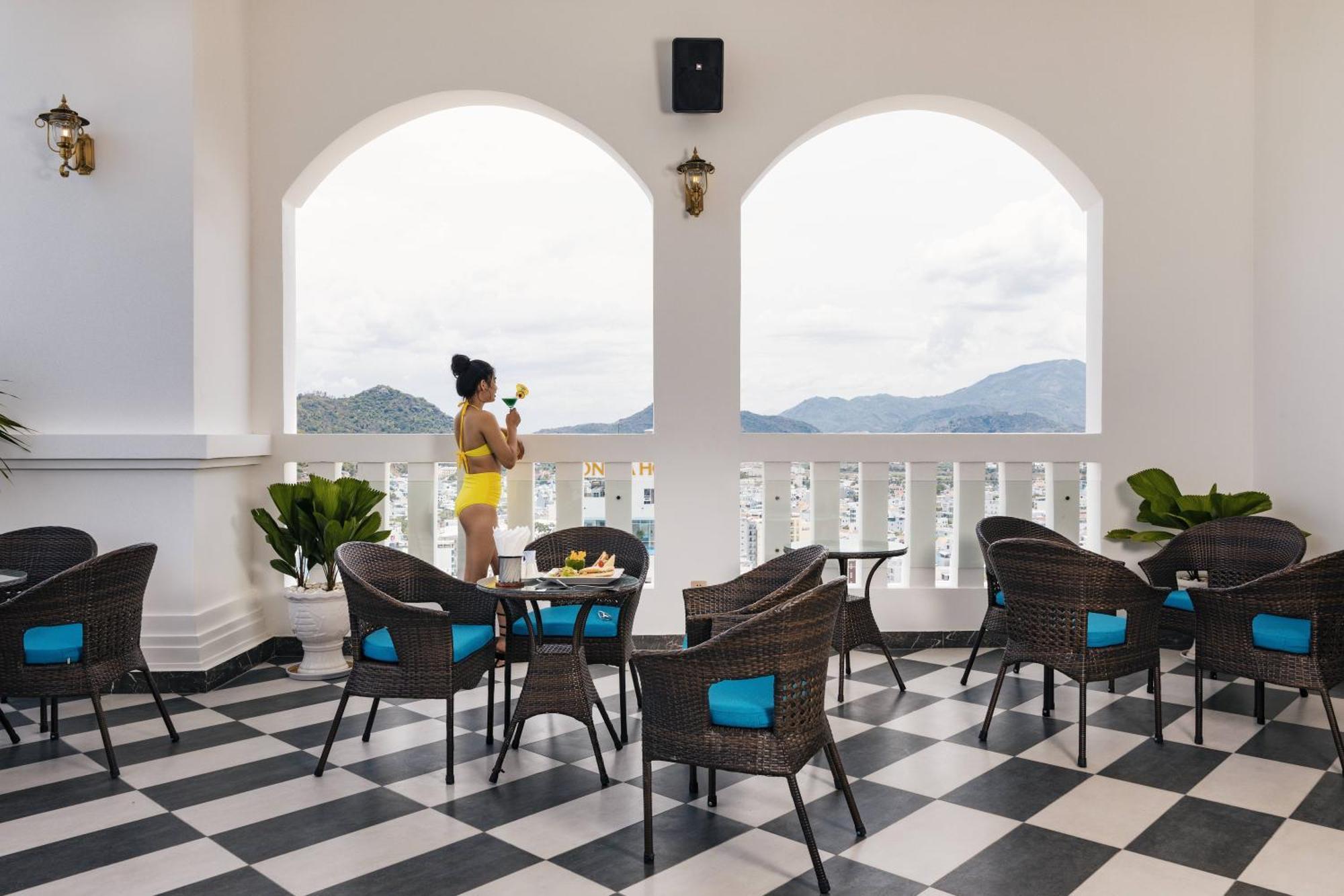 Daphovina Hotel Nha Trang Eksteriør billede