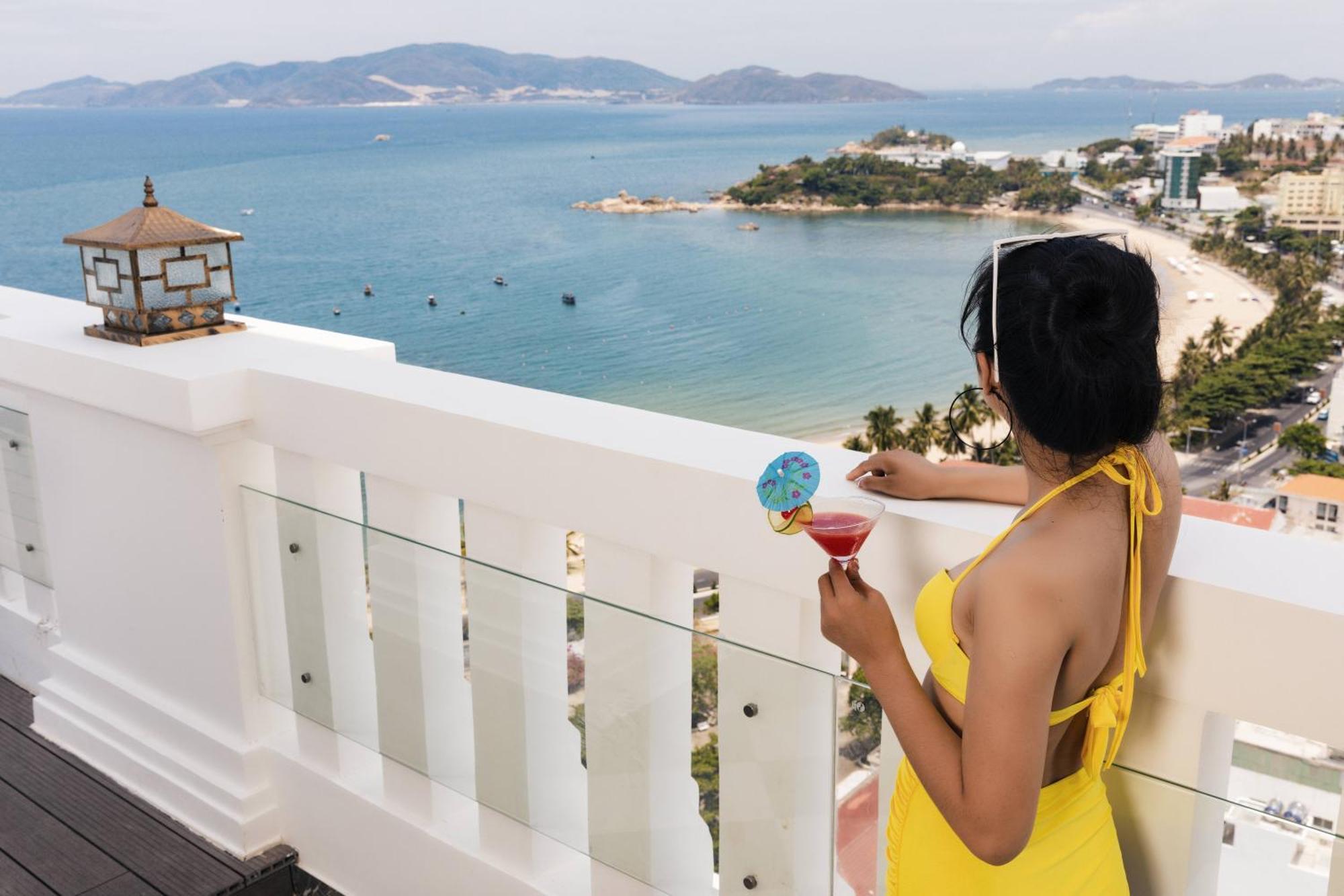 Daphovina Hotel Nha Trang Eksteriør billede
