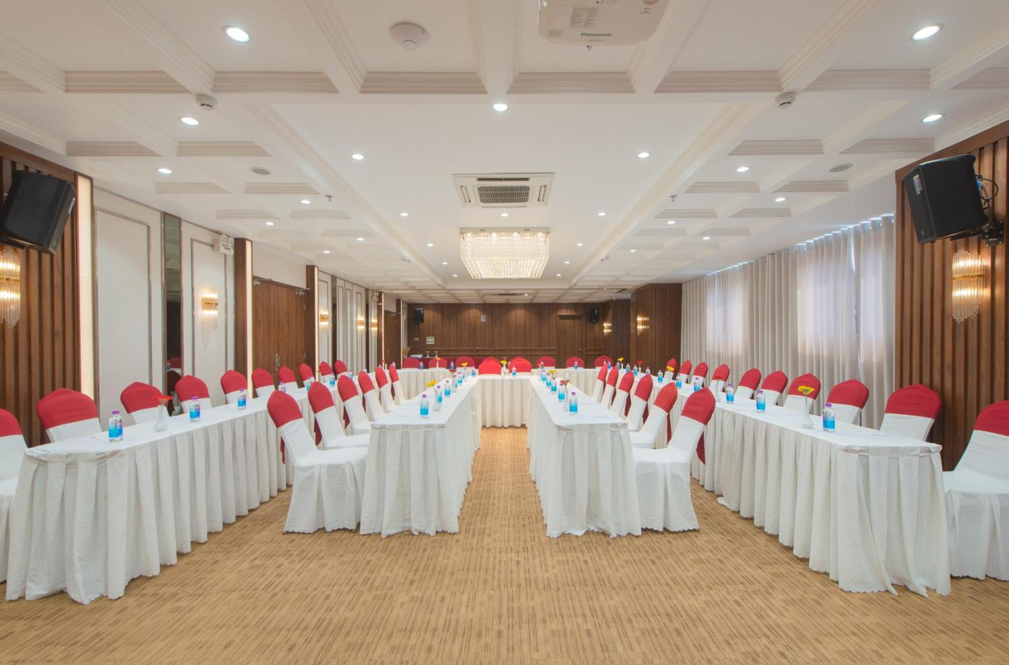 Daphovina Hotel Nha Trang Eksteriør billede