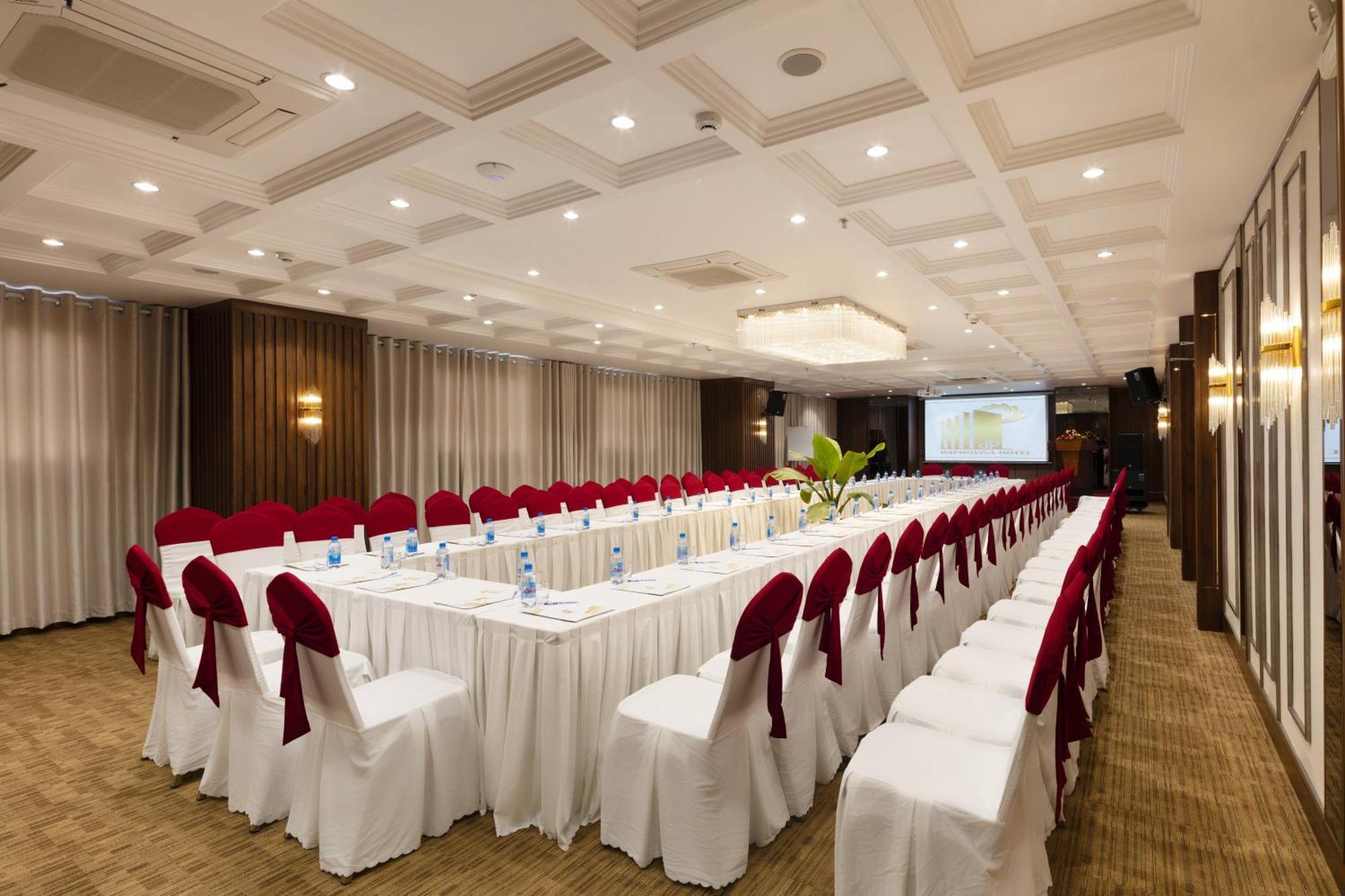 Daphovina Hotel Nha Trang Eksteriør billede