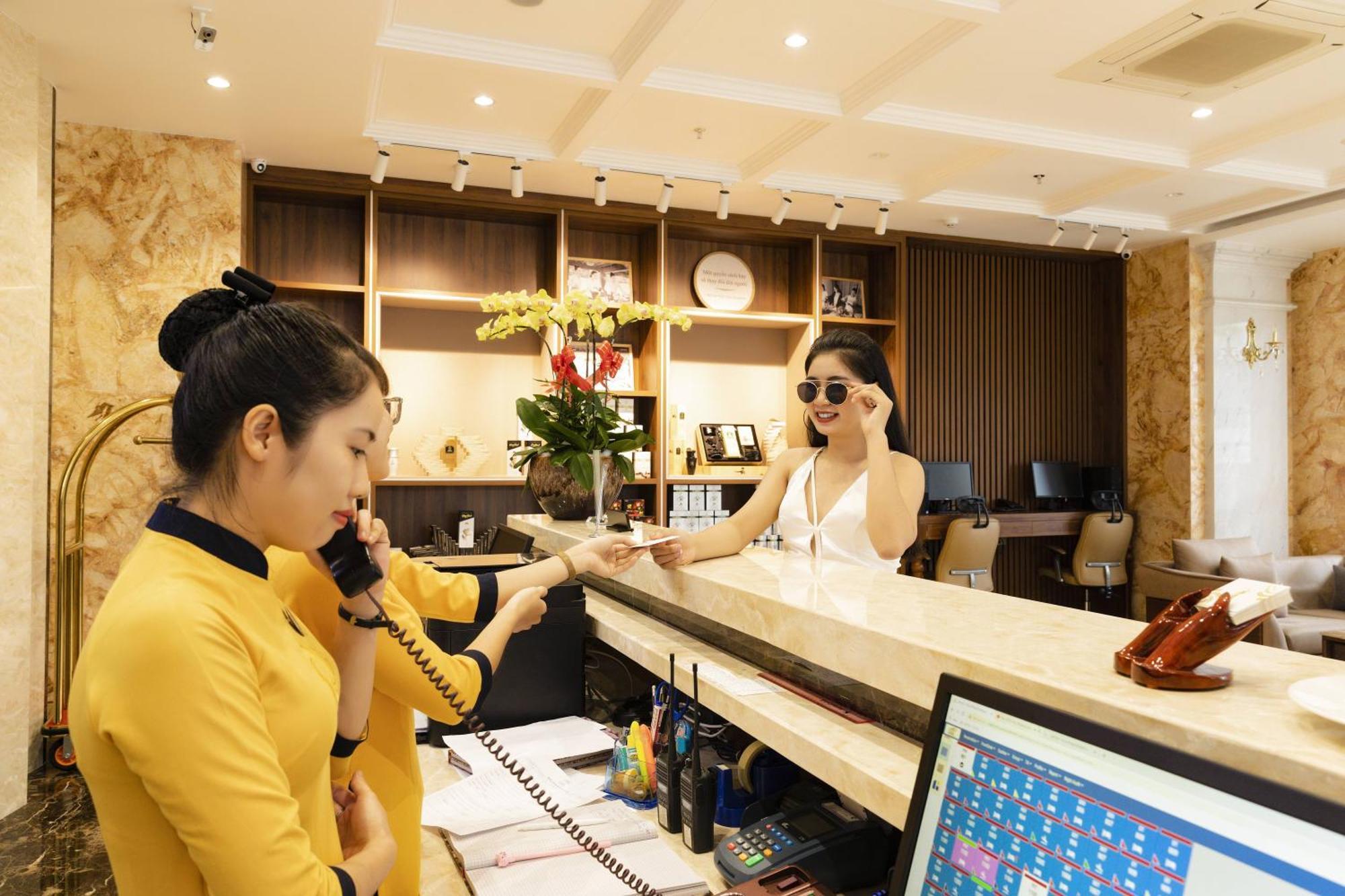 Daphovina Hotel Nha Trang Eksteriør billede