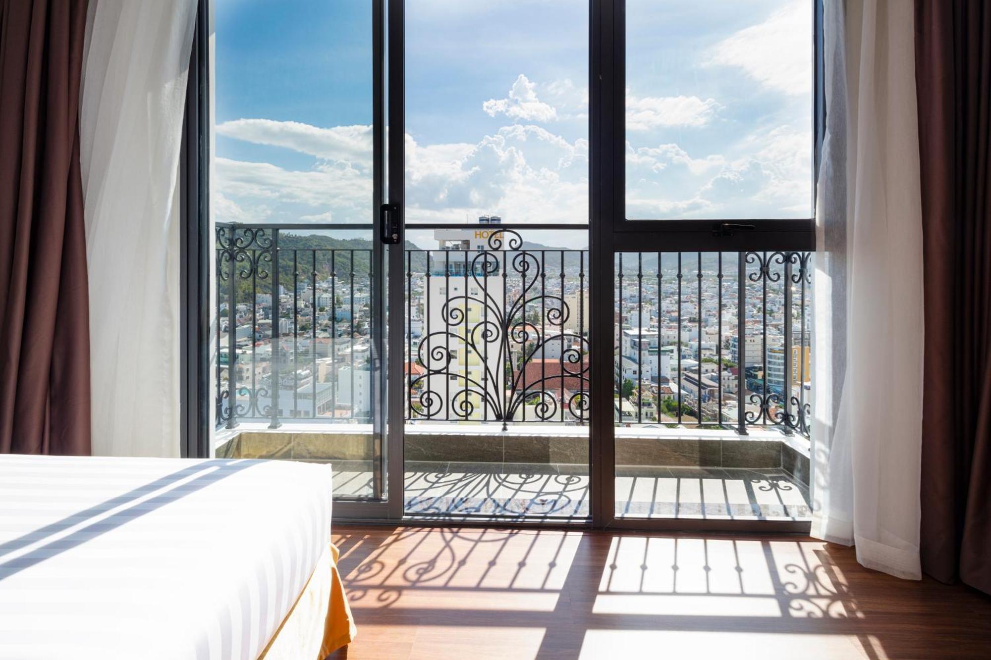 Daphovina Hotel Nha Trang Eksteriør billede