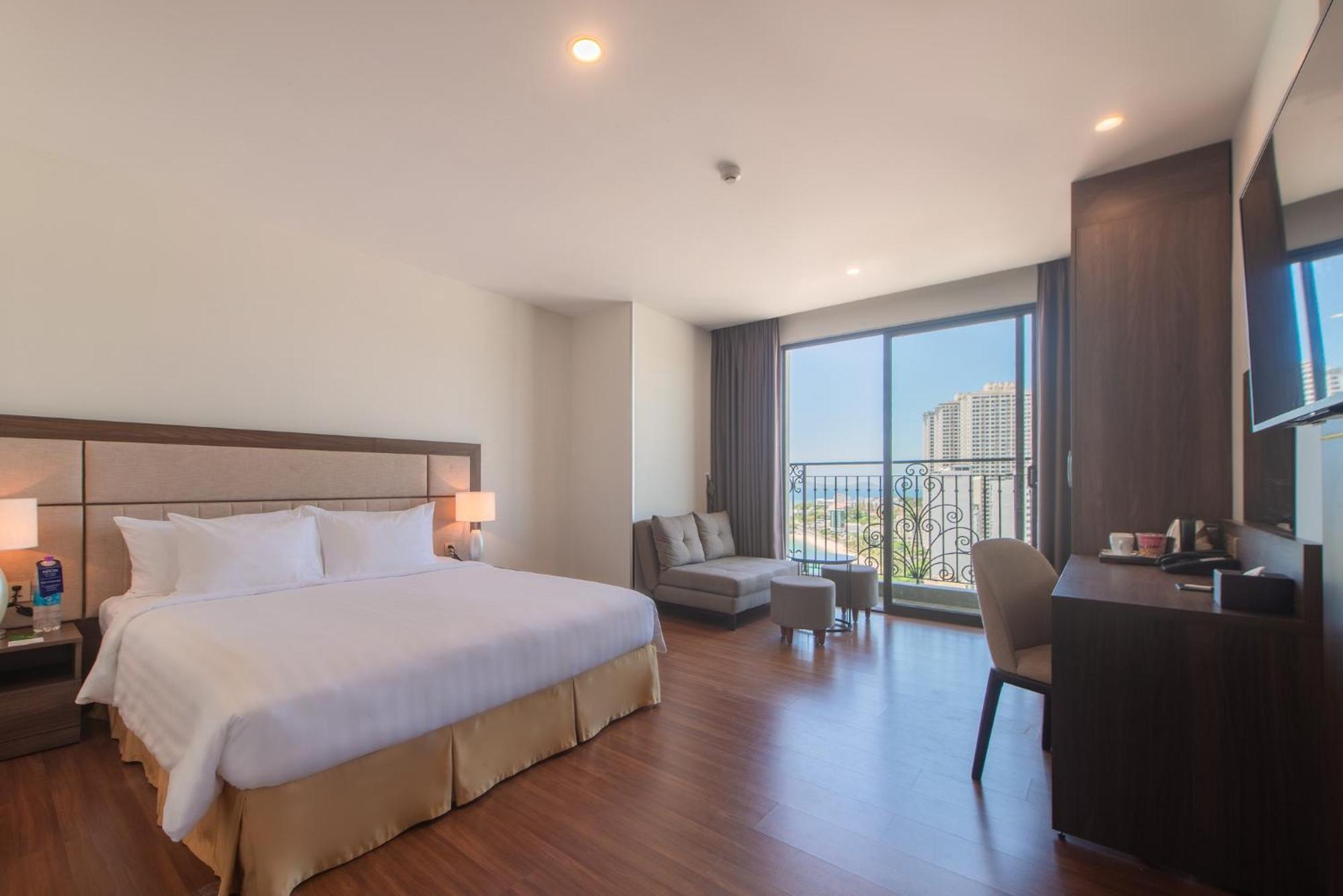 Daphovina Hotel Nha Trang Eksteriør billede